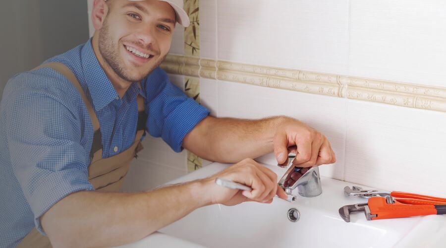 Professional clogged drains services in New Boston, MO